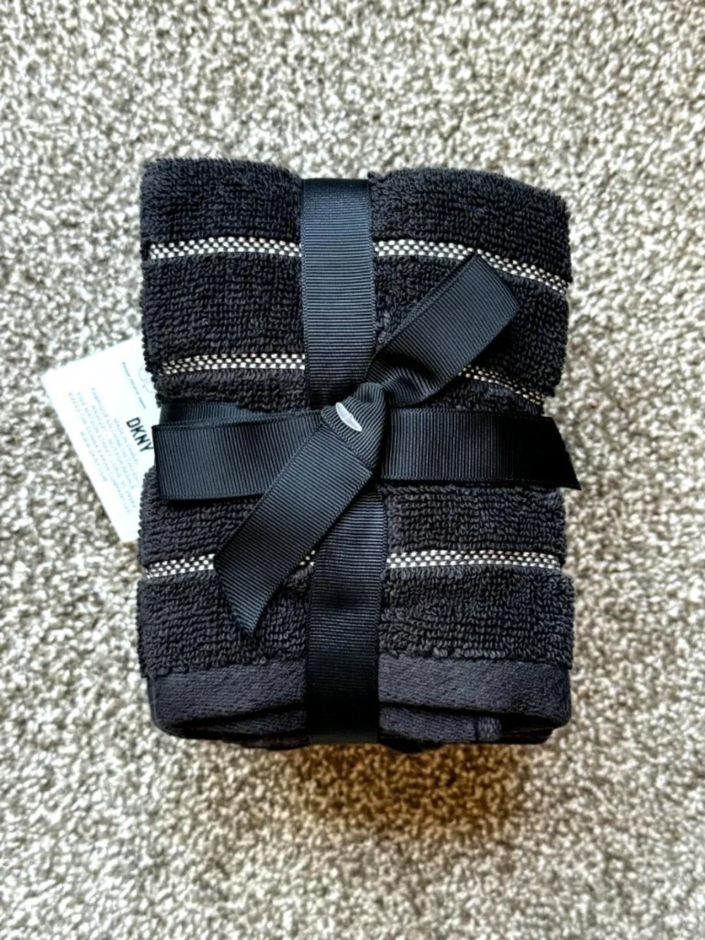 NWT DKNY 4-Piece Washcloth Pack Black Striped Cotton Towels Set